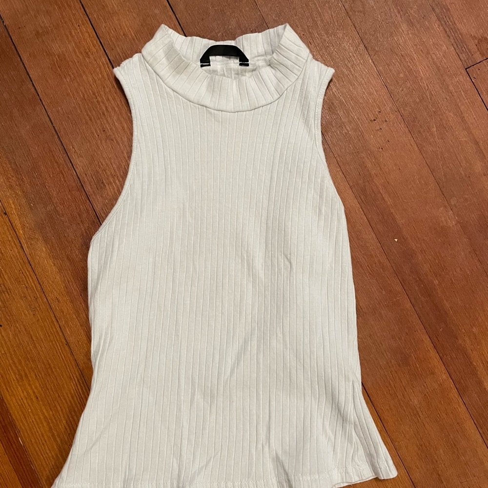 white tank